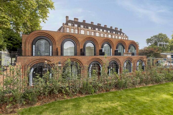 4 Bedroom Terraced House To Rent In Arco Walk, Highgate Road, Kentish Town, NW5