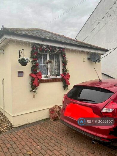 2 Bedroom Bungalow To Rent In The Street, Upchurch, ME9
