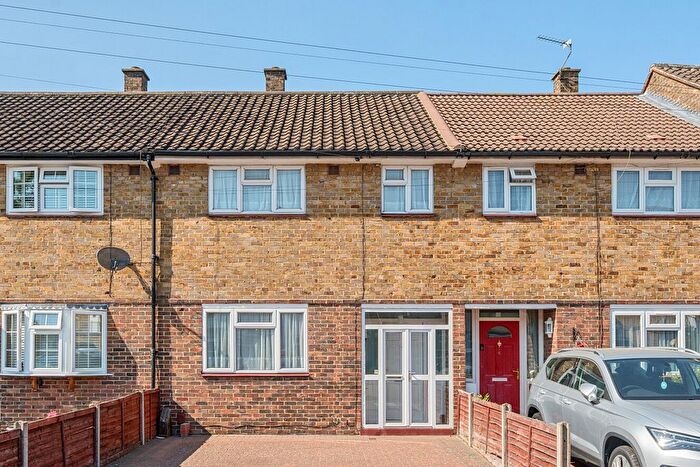 3 Bedroom Terraced House For Sale In Linchmere Road, Lee, London, SE12