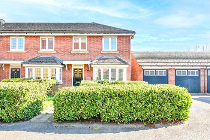 3 Bedroom End Of Terrace House To Rent In Hillier Road, Devizes, Wiltshire, SN10