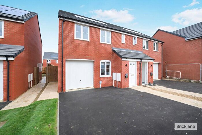 3 Bedroom House To Rent In Stanier Drive, Market Harborough, LE16