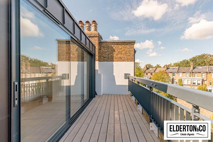 2 Bedroom Duplex For Sale In Lady Somerset Road, London, NW5