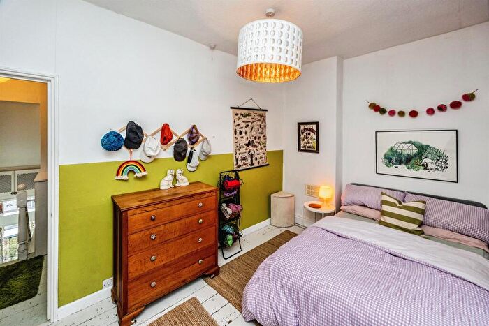 2 Bedroom End Of Terrace House For Sale In Upper Fountain Street, Sowerby Bridge, HX6