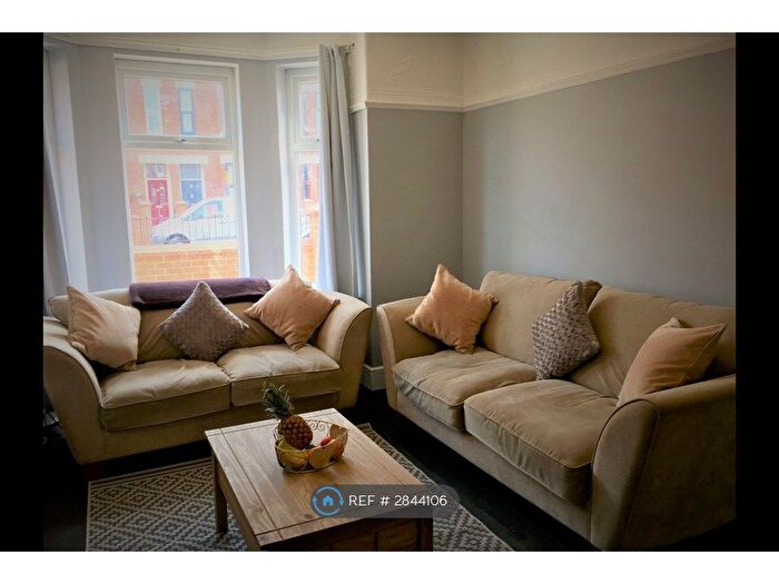 4 Bedroom End Terrace House To Rent In Seedley Park Road, Salford, M6