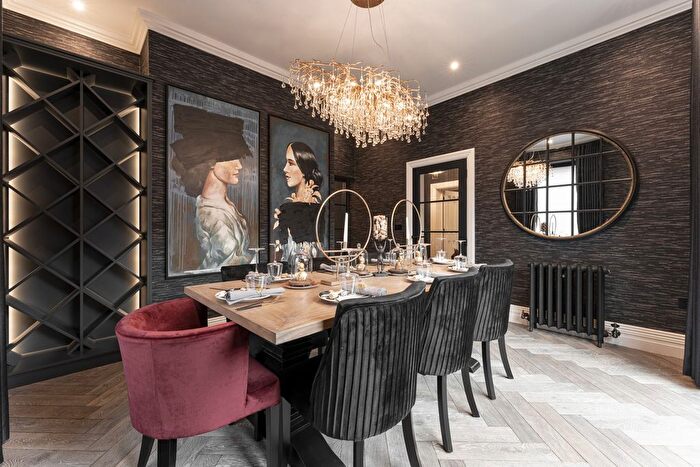 5 Bedroom Villa For Sale In Heaton Courtyard Camden Street, Birmingham, B1