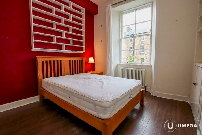 2 Bedroom Flat To Rent In Blackwood Crescent, Newington, Edinburgh, EH9