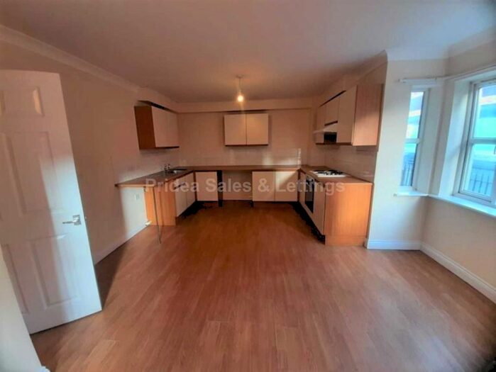 1 Bedroom Flat To Rent In Flat, Cheriton Court, Canwick Road, Lincoln, LN5