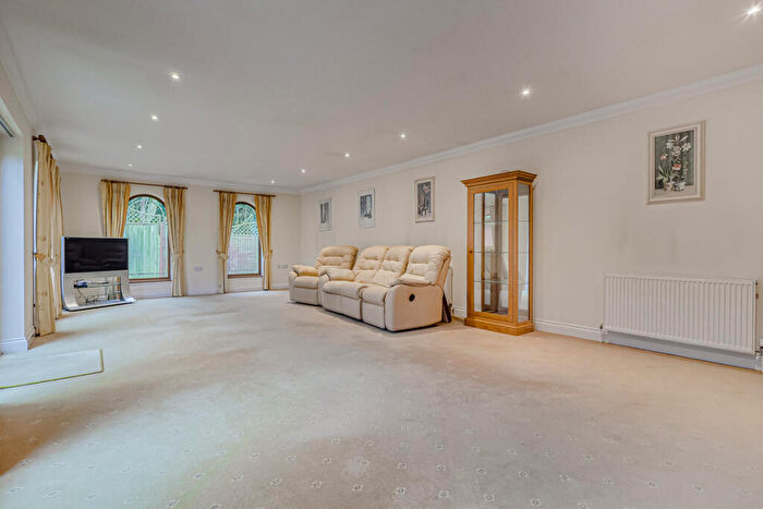 3 Bedroom Detached Bungalow For Sale In Downer Road, Benfleet, SS7