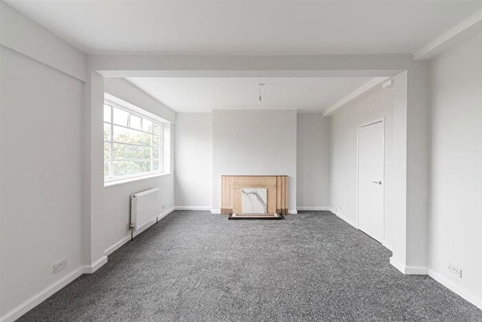 2 Bedroom Apartment To Rent In Granville Court, Jesmond, Newcastle Upon Tyne, NE2