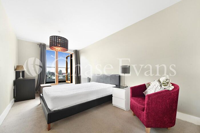 1 Bedroom Flat To Rent In St. Ives Place, Poplar, London, E14