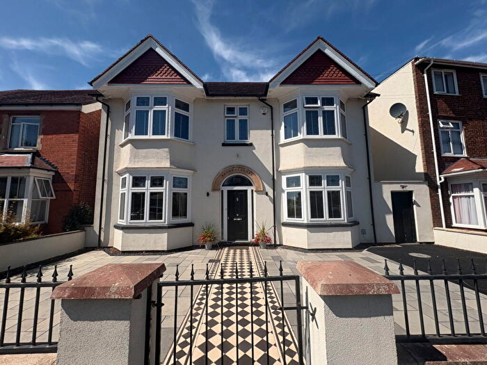4 Bedroom Detached House For Sale In Drummond Road, Skegness, Lincolnshire, PE25