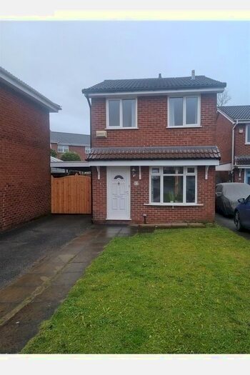 2 Bedroom Detached House To Rent In Hurstbrook, Coppull, Chorley, PR7