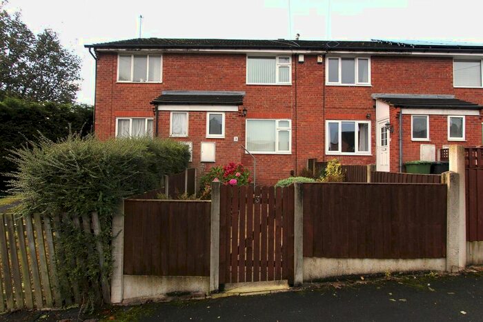 2 Bedroom Property To Rent In Sandfield Garth, Headingley, Leeds, LS6