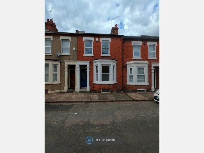3 Bedroom Terraced House To Rent In Cedar Road, Northampton, NN1