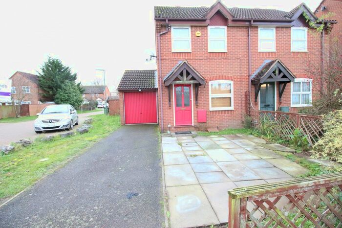 2 Bedroom End Of Terrace House To Rent In Nuthatch Close, Staines-Upon-Thames, Surrey TW19