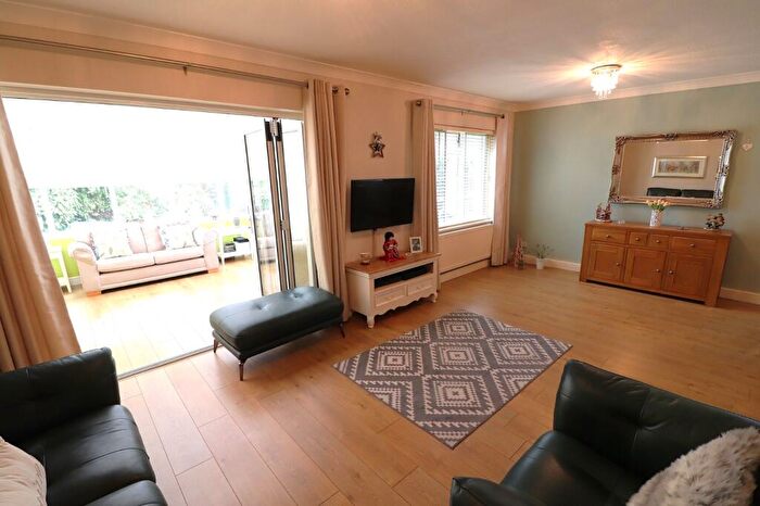 4 Bedroom Detached House For Sale In Tudor Close, Old Town, Stevenage, Hertfordshire, SG1