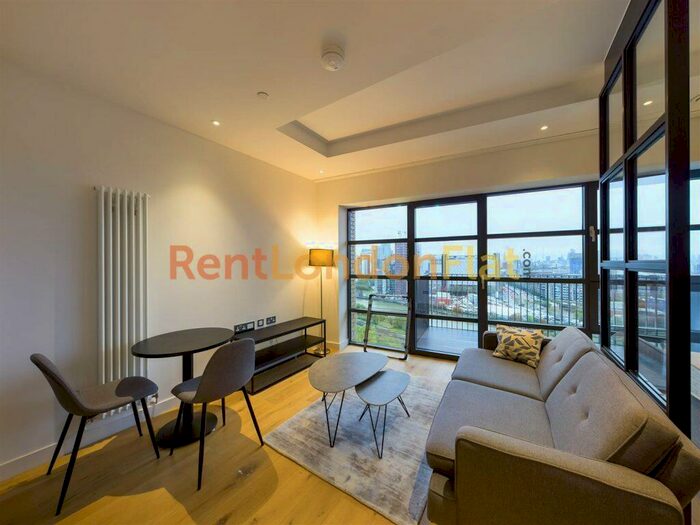 Flat To Rent In Lyell Street, Canning Town, &# Studio Modern, E14