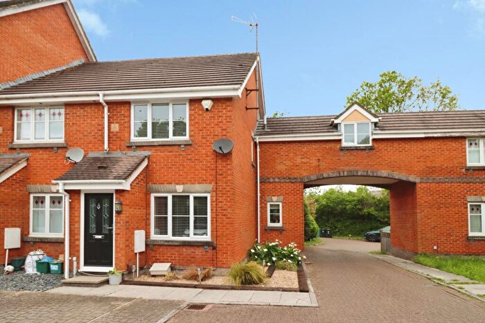 3 Bedroom End Of Terrace House For Sale In Cousins Way, Emersons Green, Bristol, BS16