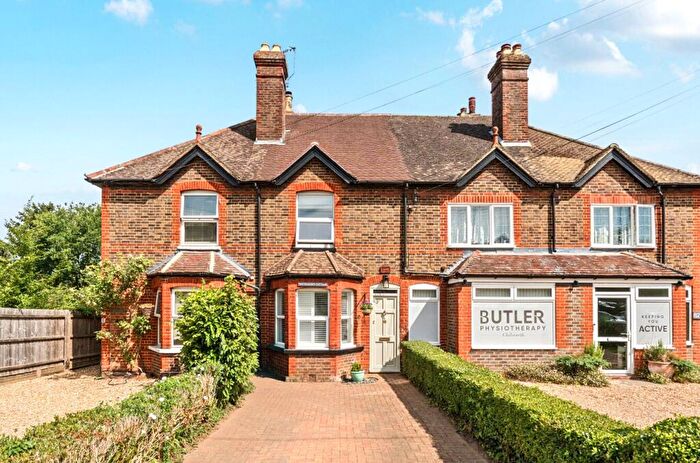 3 Bedroom Terraced House For Sale In New Road, Chilworth, Guildford, Surrey, GU4