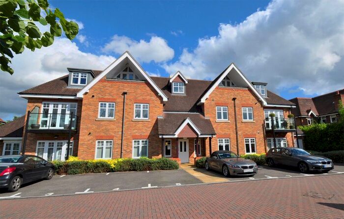 2 Bedroom Flat To Rent In Shoppenhangers Road, Maidenhead SL6