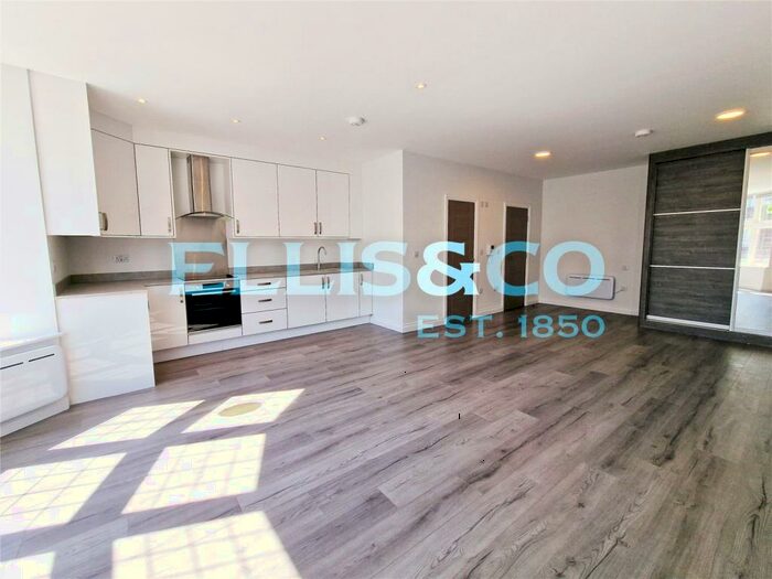 Studio To Rent In Station Road, Harrow, HA1