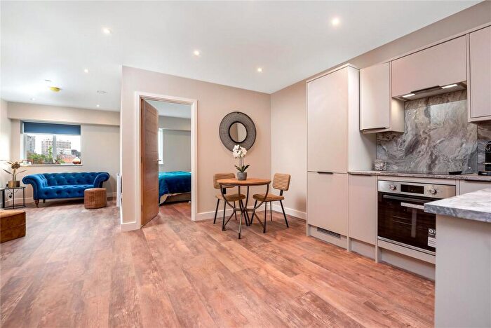 1 Bedroom Apartment To Rent In Burleys Way, Leicester, LE1