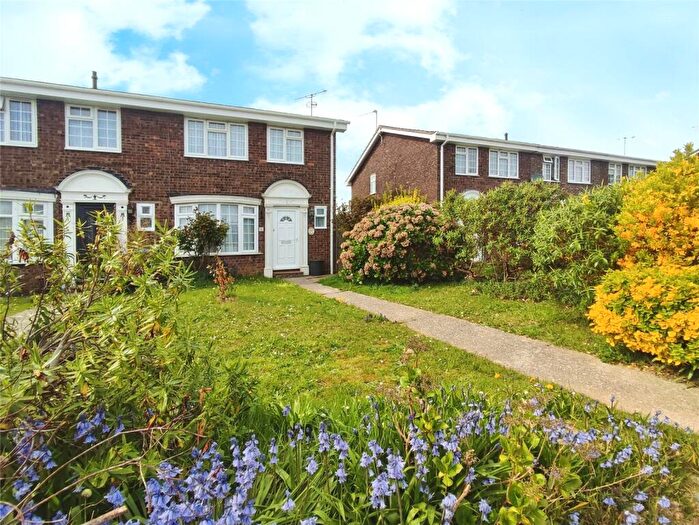 3 Bedroom End Of Terrace House For Sale In Beaumont Park, Littlehampton, West Sussex, BN17
