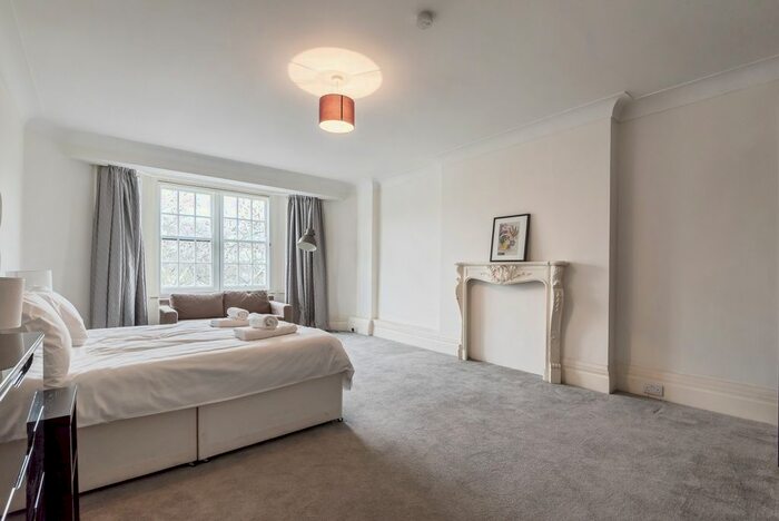 5 Bedroom Flat To Rent In Strathmore Court, Park Road, St Johns Wood, NW8