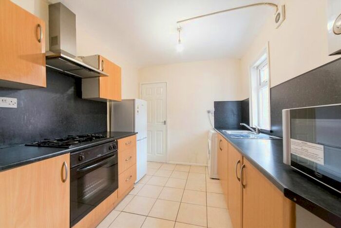 2 Bedroom Flat To Rent In Rothbury Terrace, Heaton, NE6