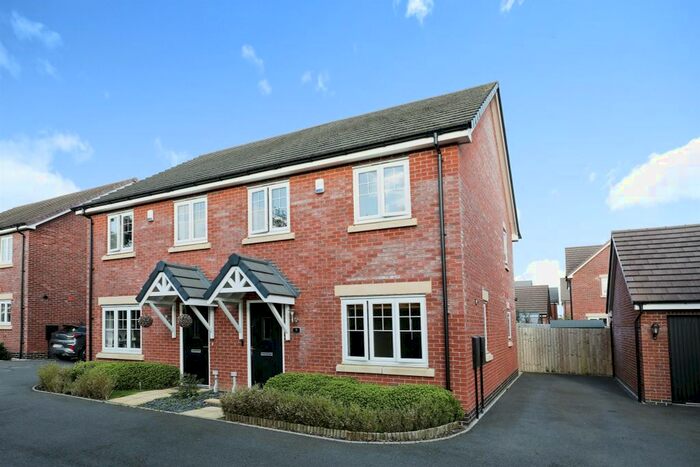 3 Bedroom Semi-Detached House For Sale In Journal Close, Newton, Rugby, CV23