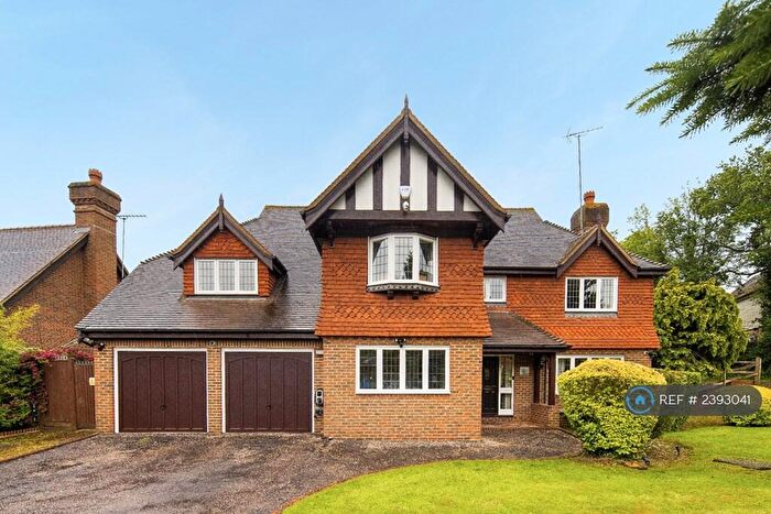 5 Bedroom Detached House To Rent In Nursery Gardens, Goffs Oak, Waltham Cross, EN7