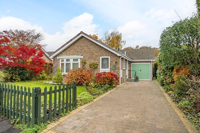 2 Bedroom Bungalow For Sale In Grange Close, Skelton, York, YO30