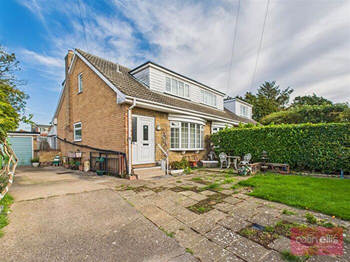 3 Bedroom Semi Detached House For Sale In Green Park Avenue, Cayton, Scarborough, YO11