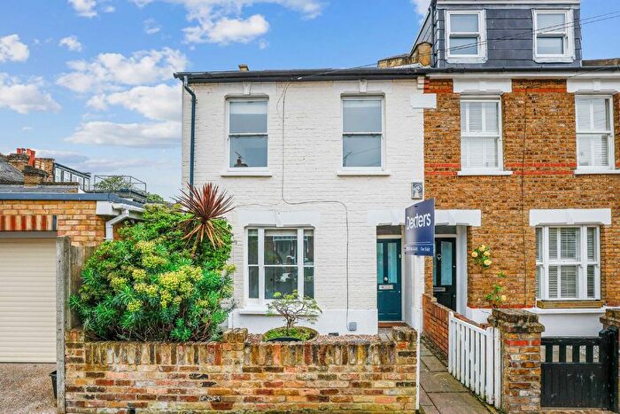 3 Bedroom Property For Sale In Haliburton Road, St Margarets, TW1