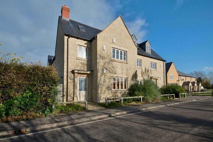 1 Bedroom Flat To Rent In Shipton Road, Woodstock OX20