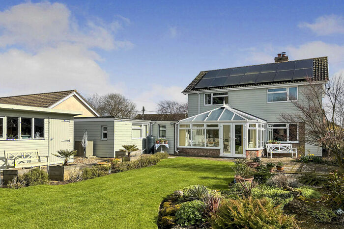 4 Bedroom Detached House For Sale In Redlingfield Road, Occold, Eye, IP23