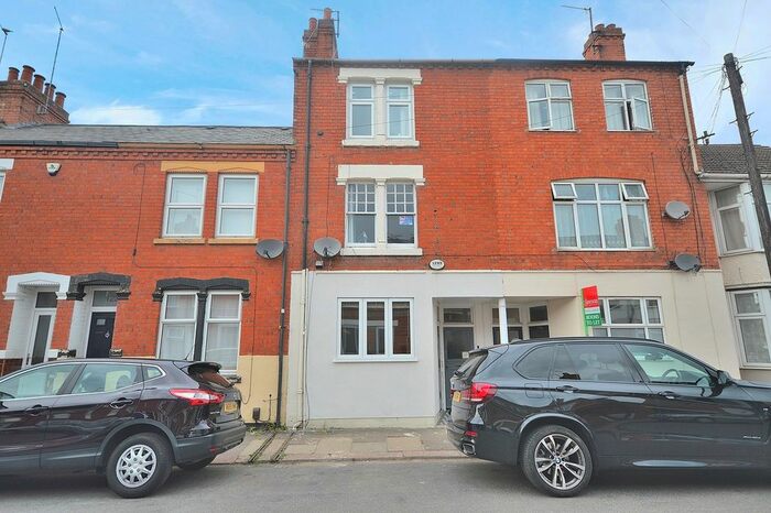 1 Bedroom Flat To Rent In Stanhope Road, Northampton, NN2