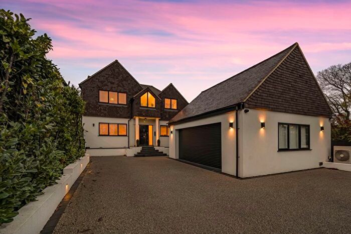 4 Bedroom Detached House For Sale In Birchwood Road, Wilmington, DA2