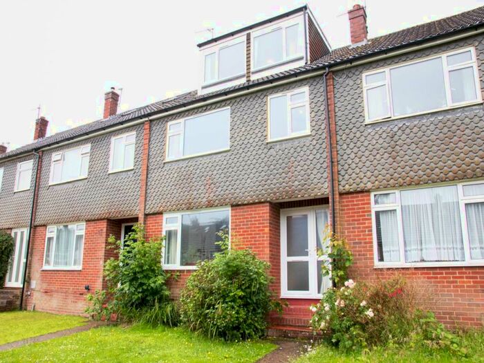 4 Bedroom House To Rent In Lanfranc Gardens, Harbledown, Canterbury, CT2
