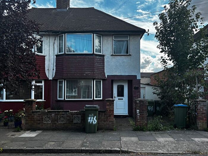 3 Bedroom Semi-Detached House To Rent In Birkdale Road, Abbey Wood, SE2