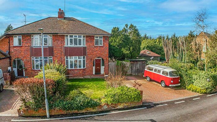 3 Bedroom Semi Detached House For Sale In Bourne End Lane, Hemel Hempstead, HP1