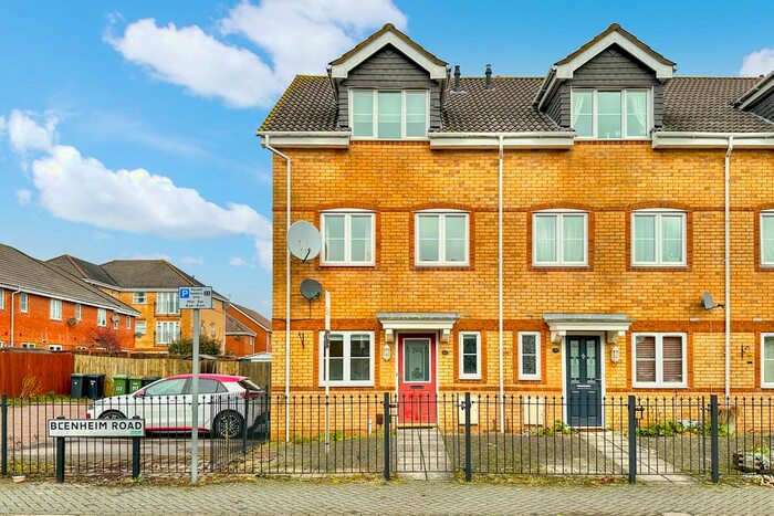 4 Bedroom Detached House To Rent In Blenheim Road, Eastleigh, Hampshire, SO50