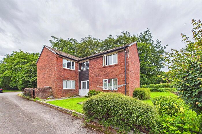 Studio For Sale In Carice Gardens, Clevedon, BS21