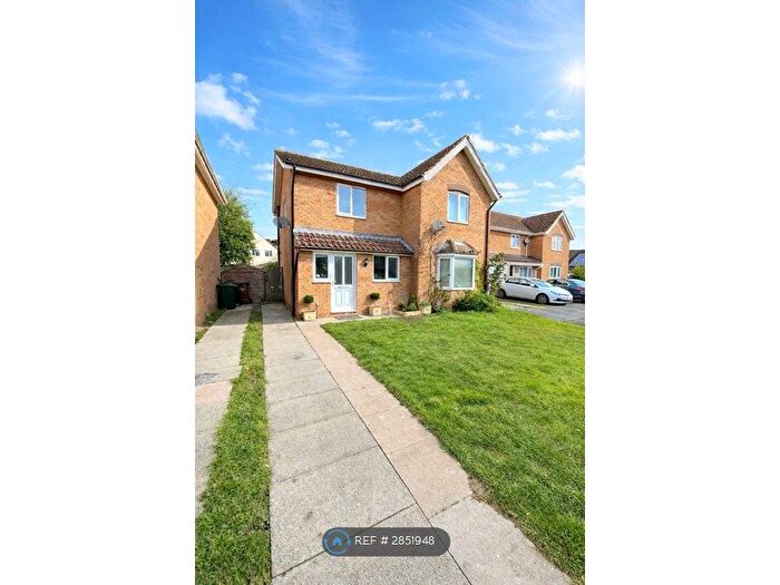 2 Bedroom Semi Detached House To Rent In Banks Furlong, Bicester, OX26