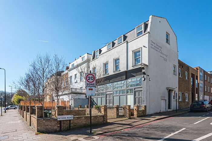 2 Bedroom Flat To Rent In Brixton Road, Brixton, London, SW9