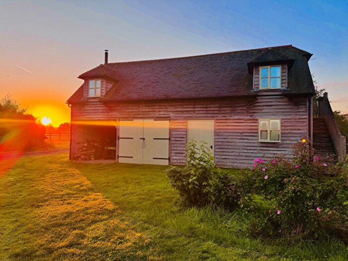 1 Bedroom Barn Conversion To Rent In The Barn Loft, Easterton Sands, Devizes, SN10