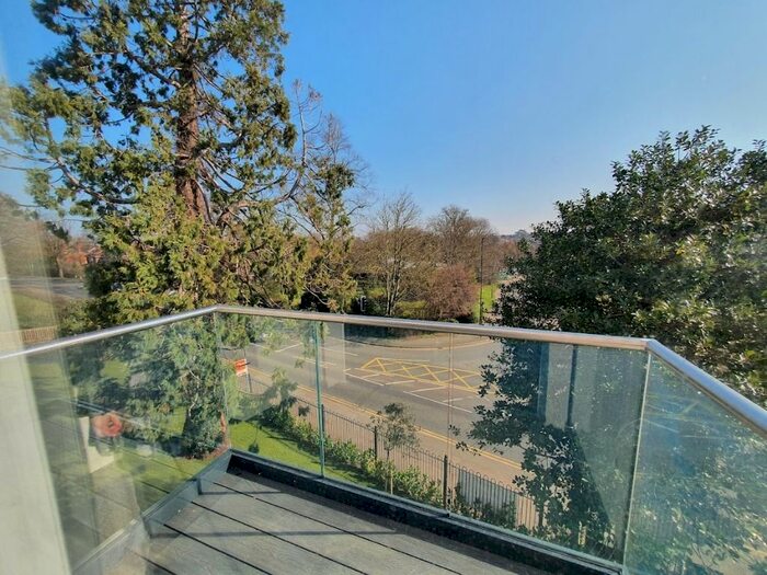 2 Bedroom Flat To Rent In Lodge Way, Grantham, NG31