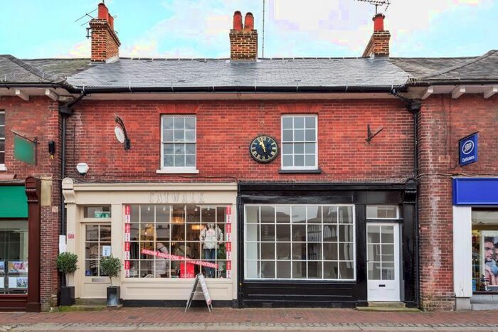 2 Bedroom Maisonette To Rent In Pound Lane, Godalming, GU7