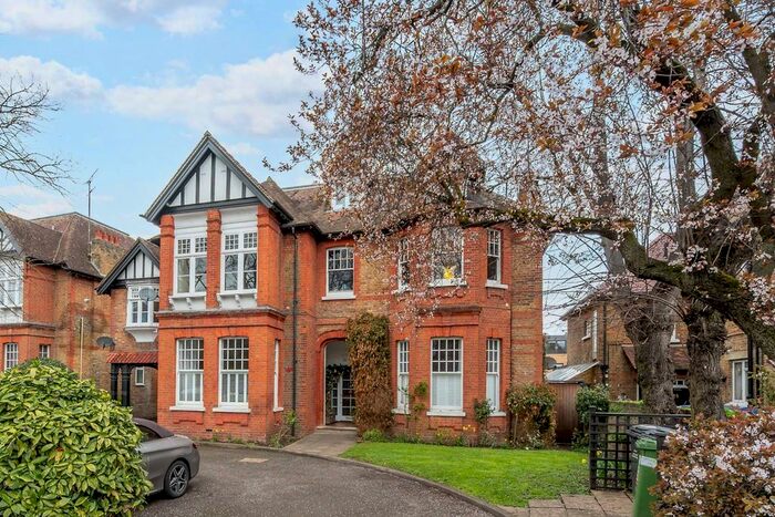 1 Bedroom Flat To Rent In Upper Richmond Road, Putney, London, SW15