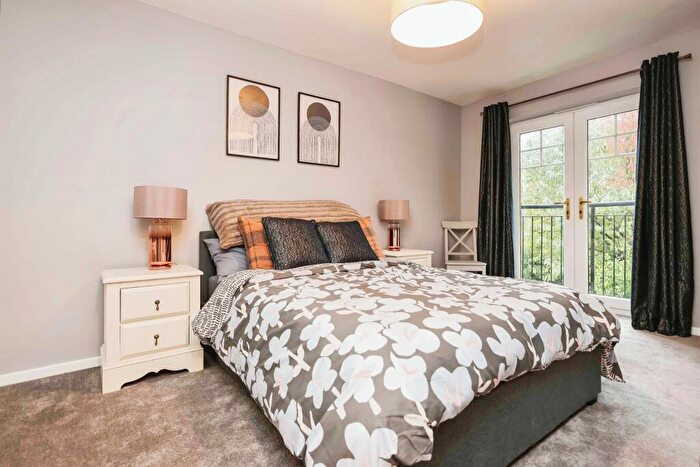 2 Bedroom Flat For Sale In Canterbury Close, Birmingham, B23